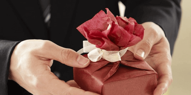 How To Send A Corporate Gift That Leaves A Good Impression In Singapore?