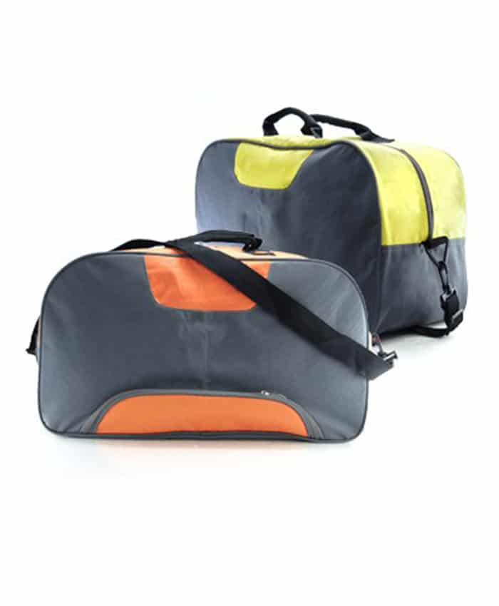 TRAVEL BAG WITH SHOE COMPARTMENT